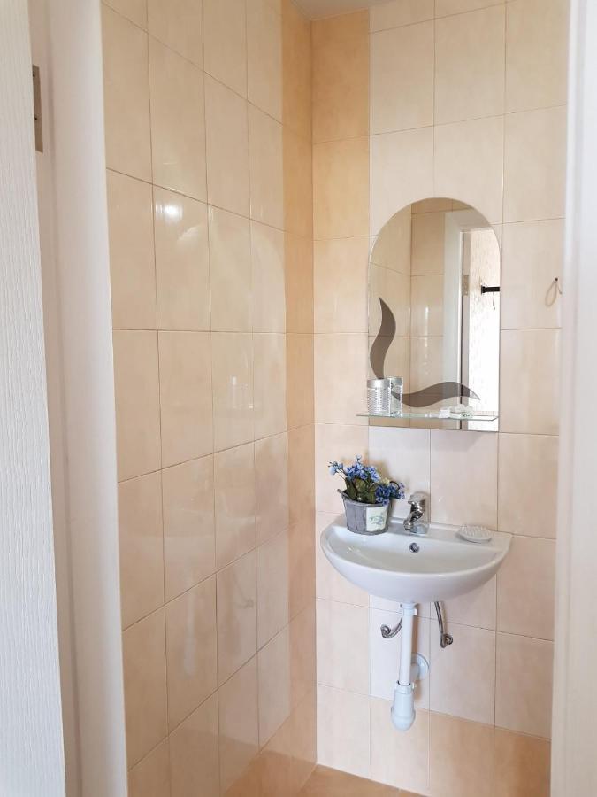Гостевой Дом Pearl By The Sea Fontanka Ngoại thất bức ảnh