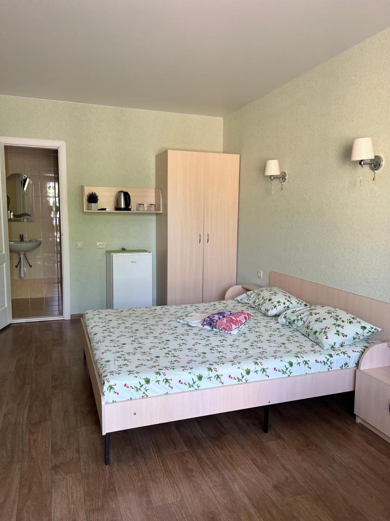 Гостевой Дом Pearl By The Sea Fontanka Ngoại thất bức ảnh